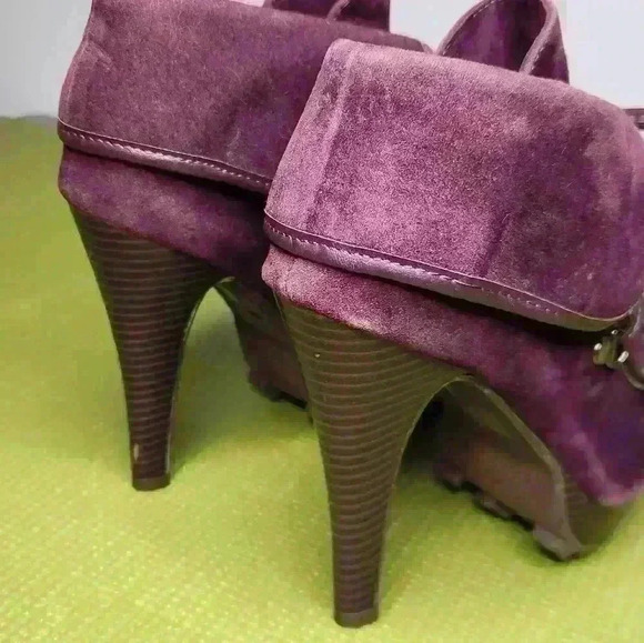 Just Fab women's purple suede heel ankle Booties size 7 US NWOT - Picture 3 of 15